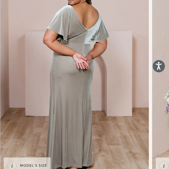 Burgundy velvet Gwen bridesmaid dress from Revelry. Size 14. - Picture 2 of 3